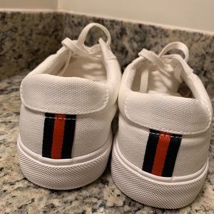 ellroy canvas sneaker